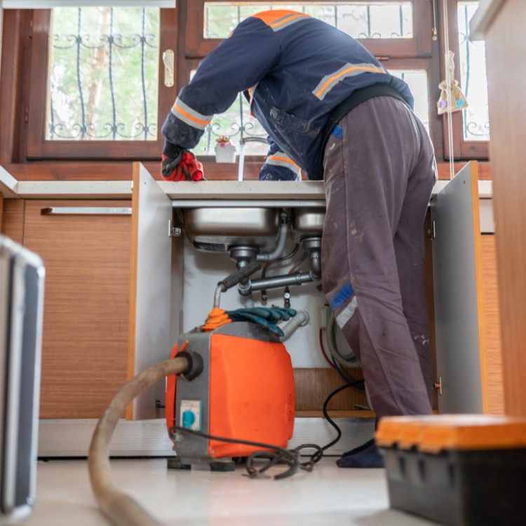 Plumbing services in Lenoir City, TN